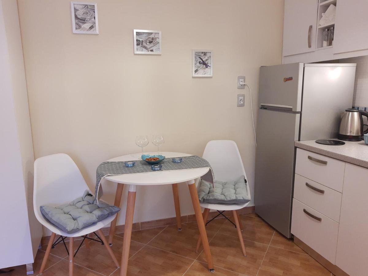 Elen Apartment - Adults Only Орикум Экстерьер фото