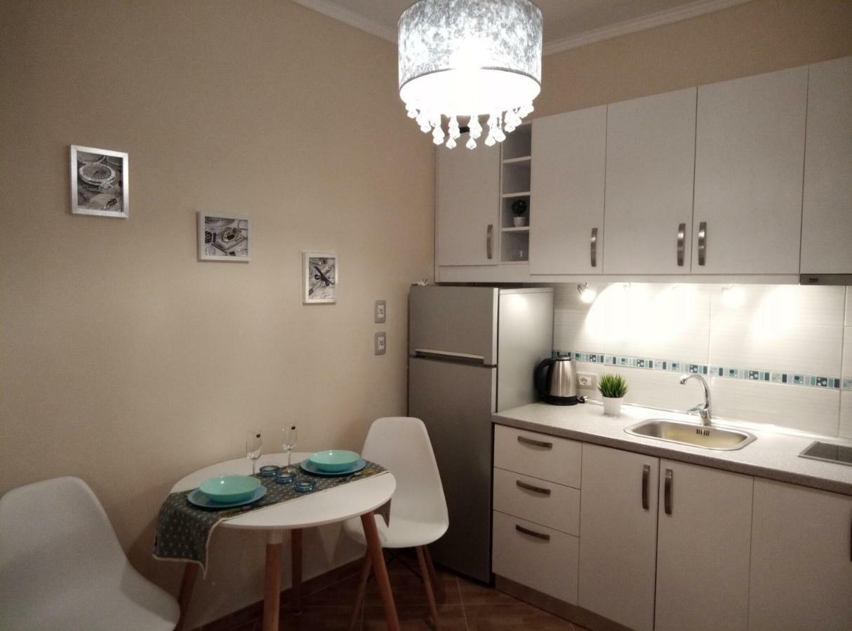 Elen Apartment - Adults Only Орикум Экстерьер фото