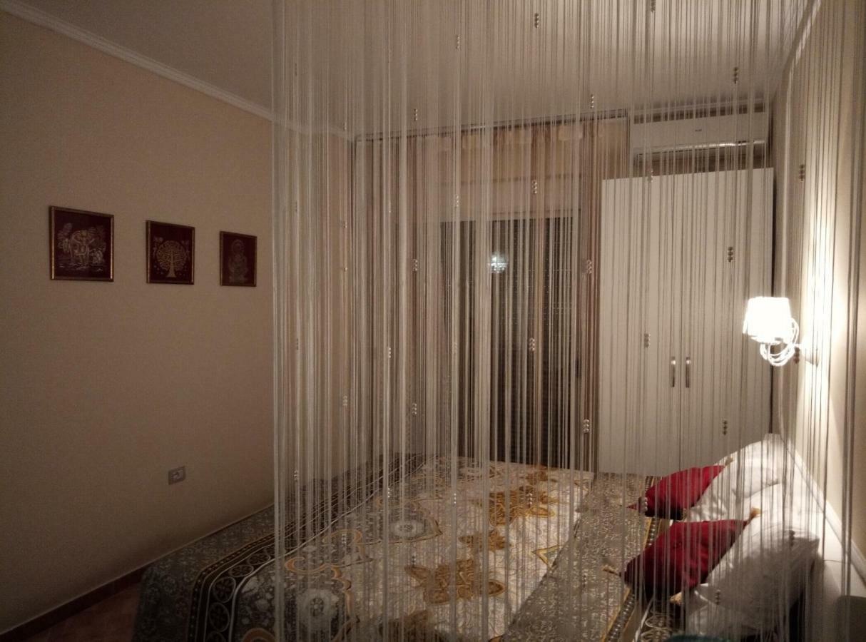 Elen Apartment - Adults Only Орикум Экстерьер фото